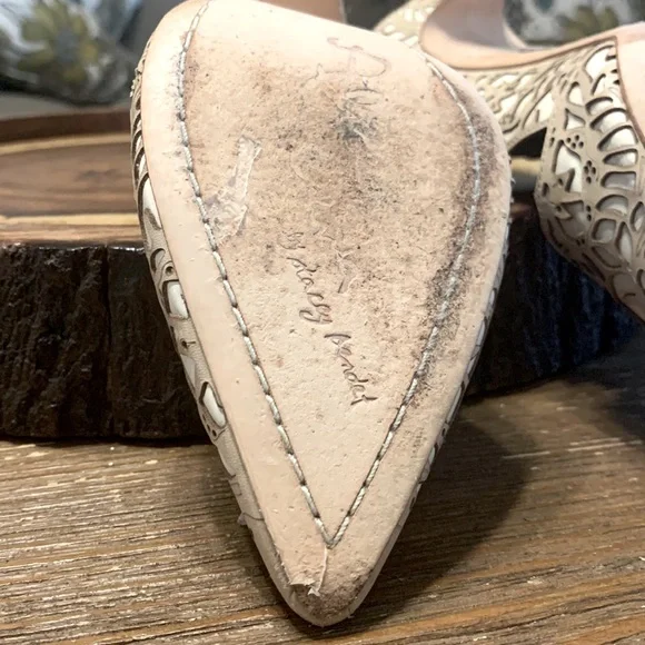 Alice & Olivia Dina Rose Laser Cut Hard to find  size 37 - Picture 14 of 16